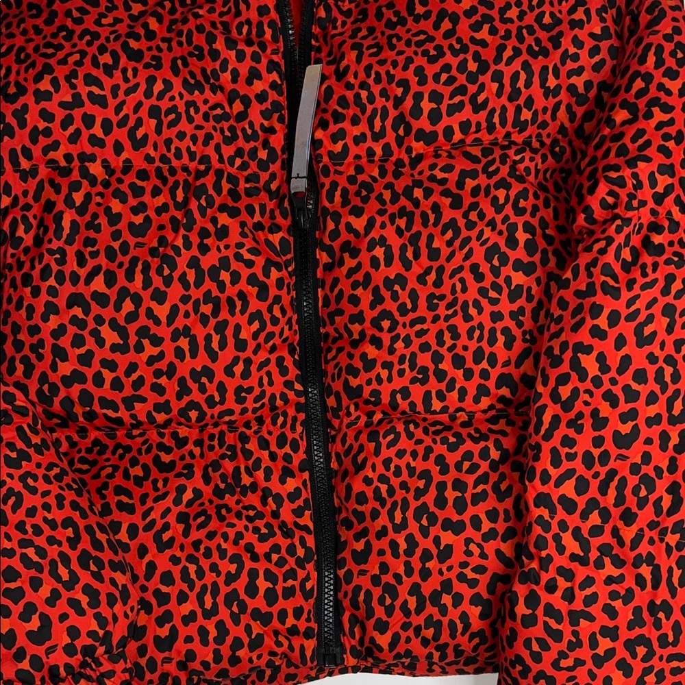 Fabletics Wander Cropped Puffer Jacket Womens XS - Picture 5 of 10
